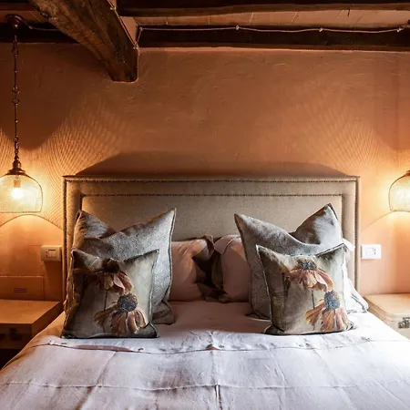 Bed & Breakfast Borgo Vercallo Case la Selva